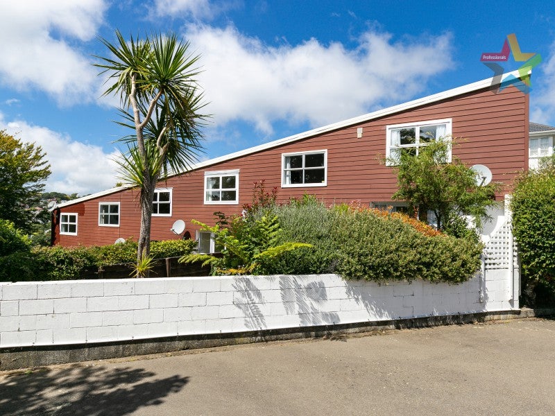 5/14 Rosehaugh Avenue, Karori, Wellington - Carousel 1