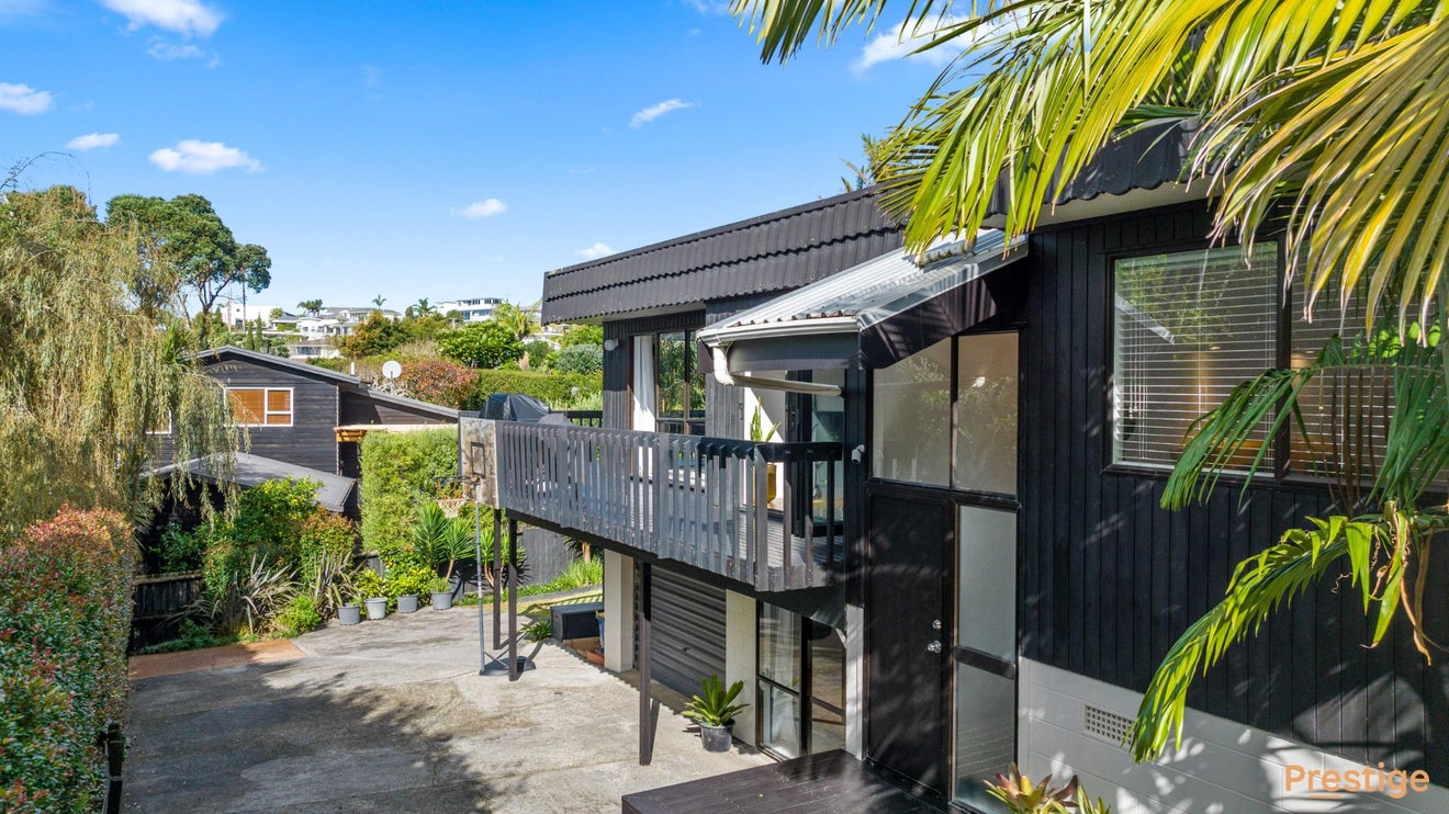 2/93 Churchill Road, Murrays Bay, Auckland - Carousel 1
