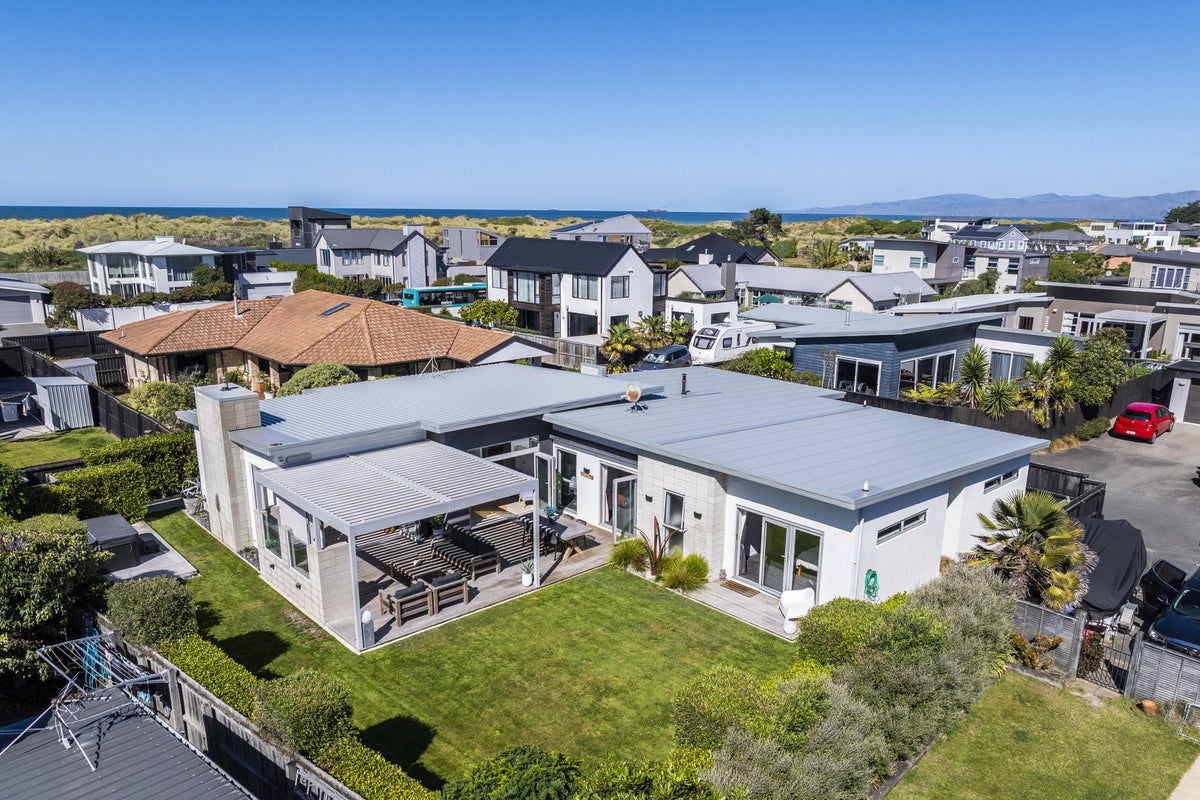 101 Aston Drive, Waimairi Beach, Christchurch - Carousel 1