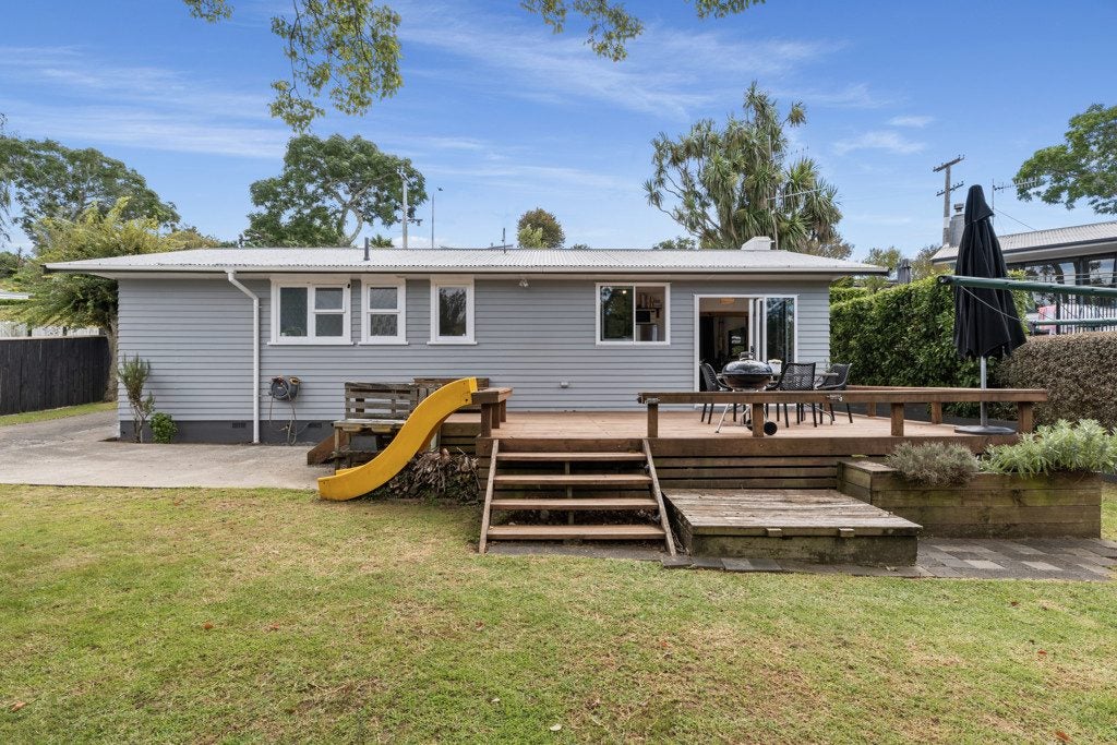 27 Kingswood Road, Brookfield, Tauranga - Carousel 1