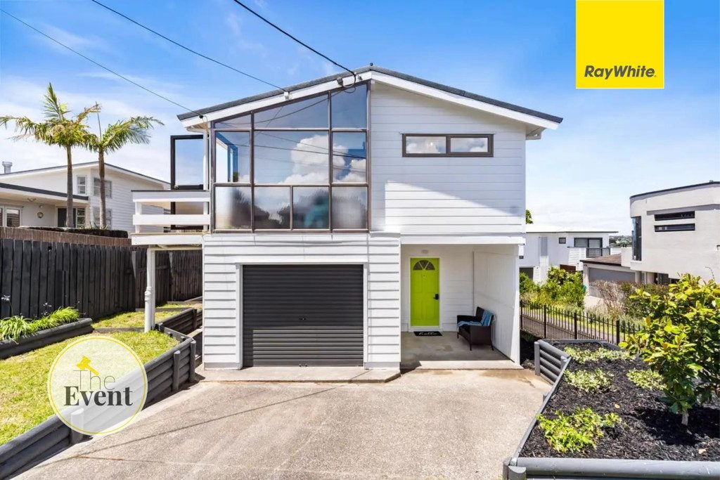 1/5 Vaughan Crescent, Murrays Bay, Auckland - Carousel 1