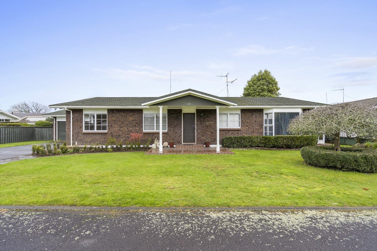 109 Clarkin Road, Fairfield, Hamilton - Carousel 14