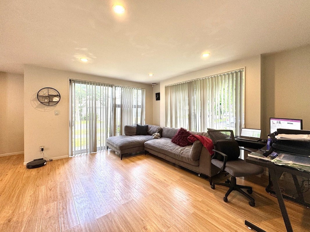 1 Kauri Drive, Takanini, Auckland - Carousel 2