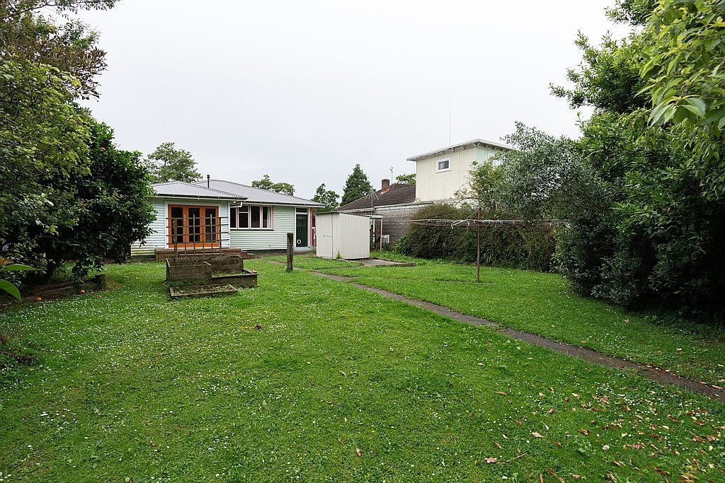6 Newbury Street, Awapuni, Palmerston North - Carousel 20