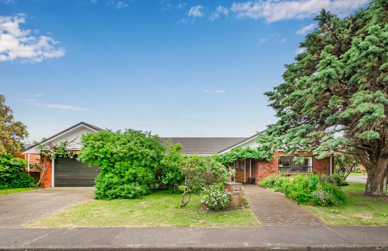 3 The Avenue, Paraparaumu Beach, Paraparaumu - Carousel 1
