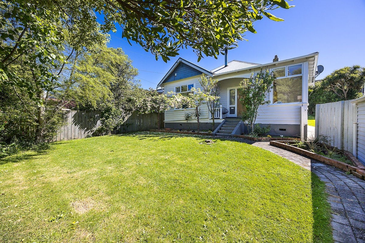 7 Ventnor Street, Mornington, Dunedin - Carousel 1