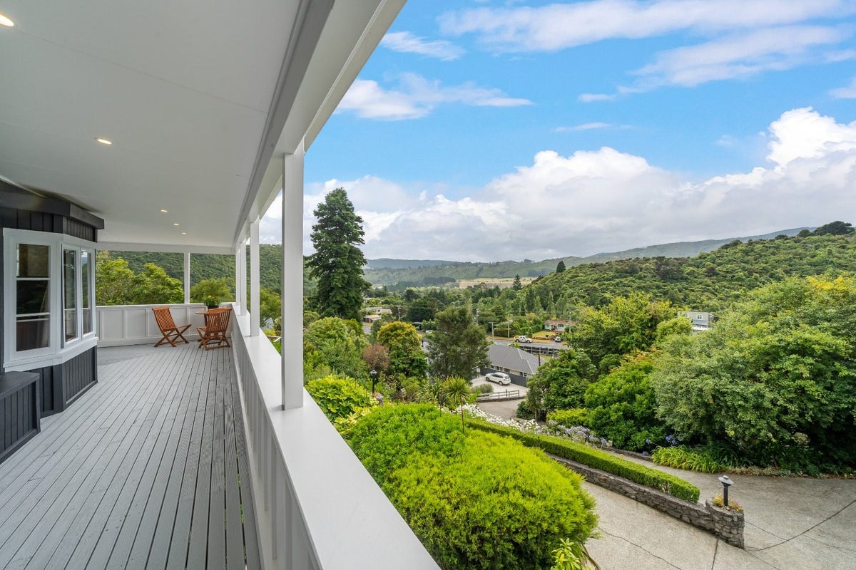 92 Plateau Road, Te Marua, Upper Hutt - Carousel 2