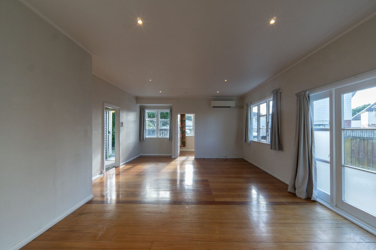 10 Short Street, Claudelands, Hamilton - Carousel 2