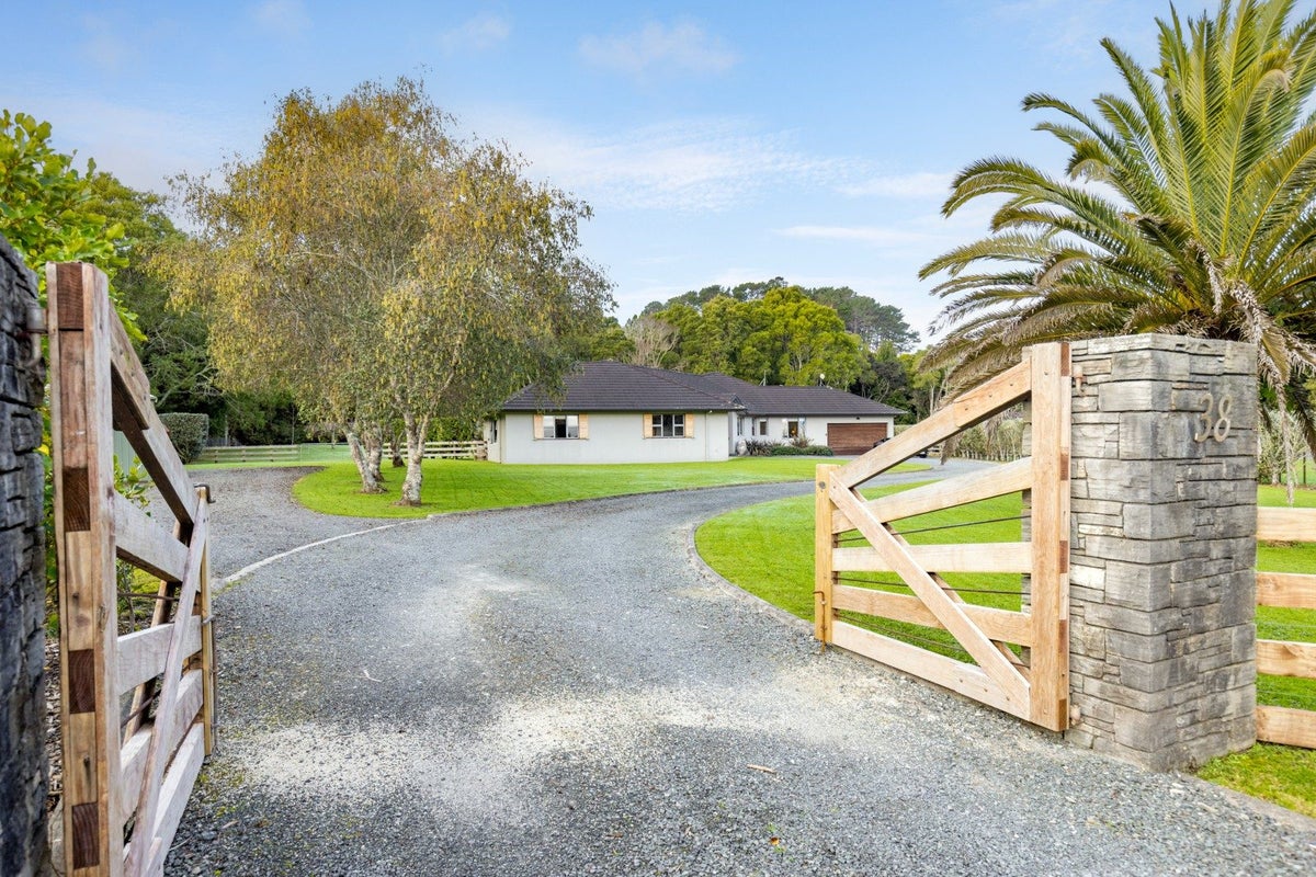 38 Westminster Glen, Warkworth - Carousel 2