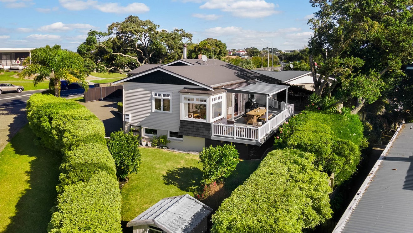 134 Hibiscus Coast Highway, Red Beach, Red Beach - Carousel 2