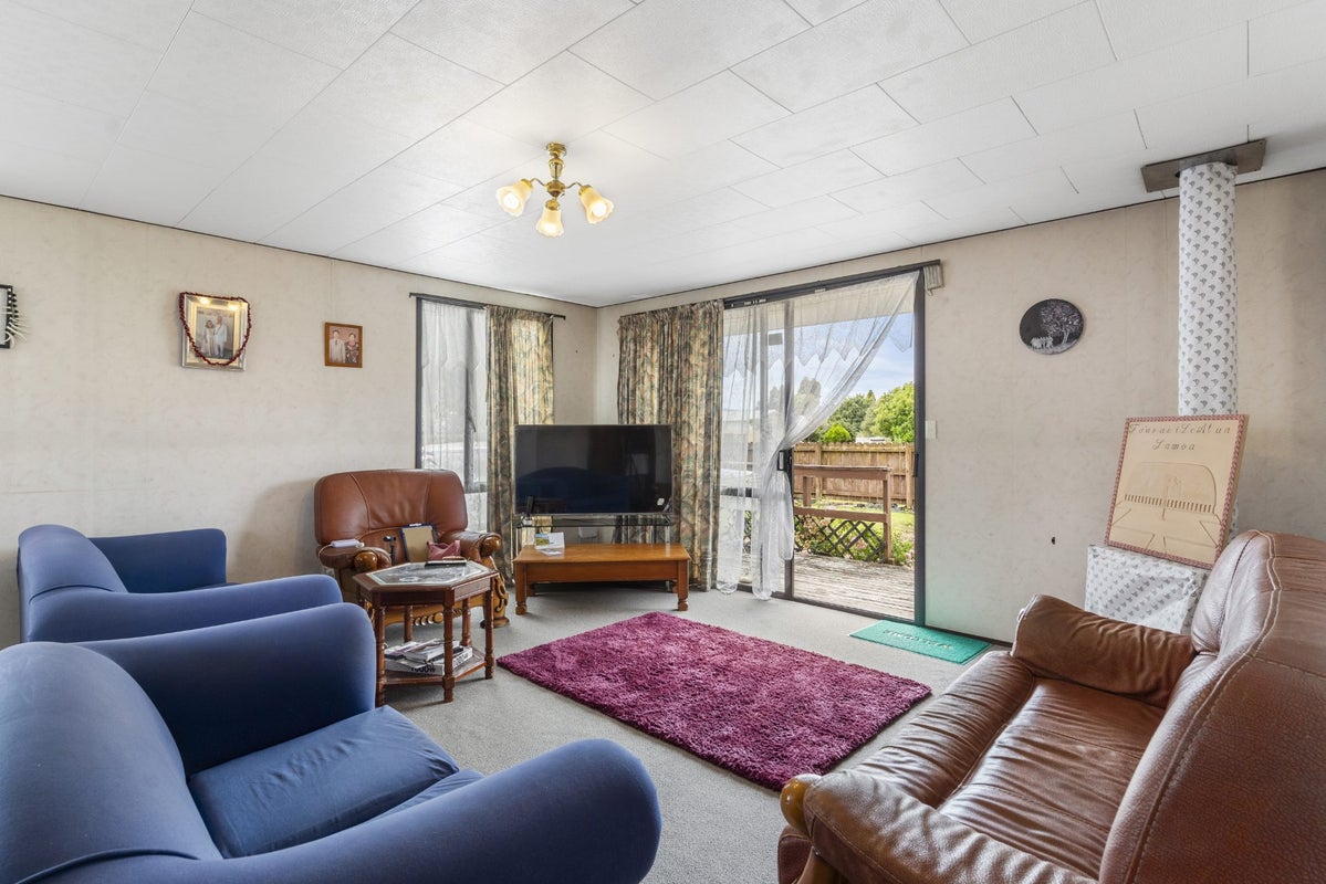 109 Shifnal Drive, Randwick Park, Auckland - Carousel 2