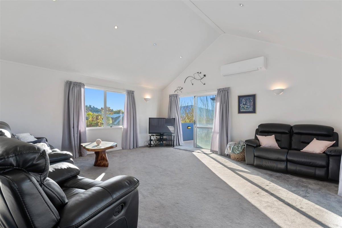 7 Miranda Place, Springfield, Rotorua - Carousel 2