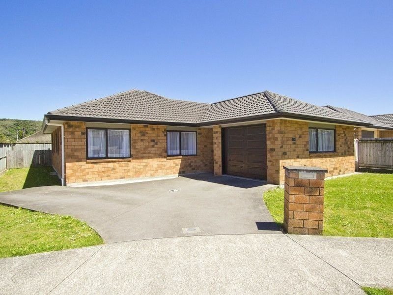 5 Fraser Colman Grove, Wainuiomata, Lower Hutt - Carousel 1