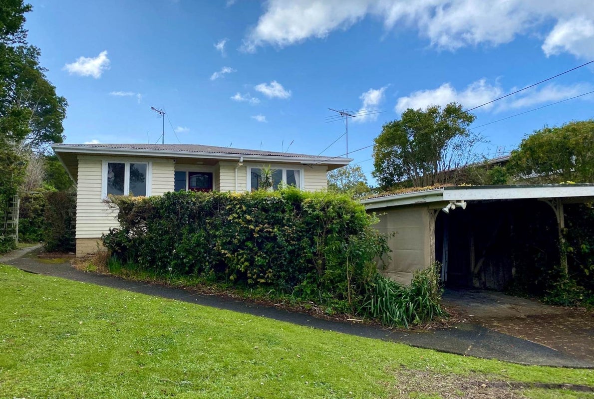 15 Peter Terrace, Castor Bay, Auckland - Carousel 9