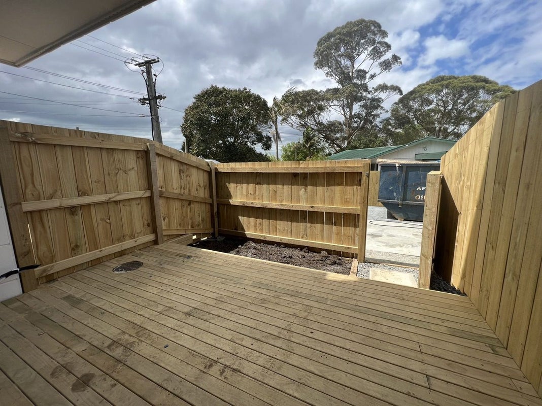 2B Awatere Street, Clover Park, Auckland - Carousel 19