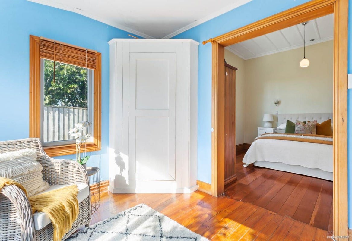 1/72 Onewa Road, Northcote Point, Auckland - Carousel 2