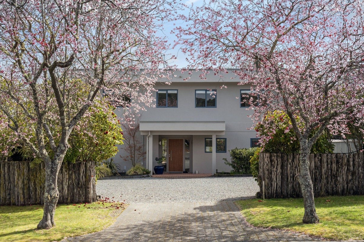 3 Yasmin Lane, Kinloch, Taupo - Carousel 2