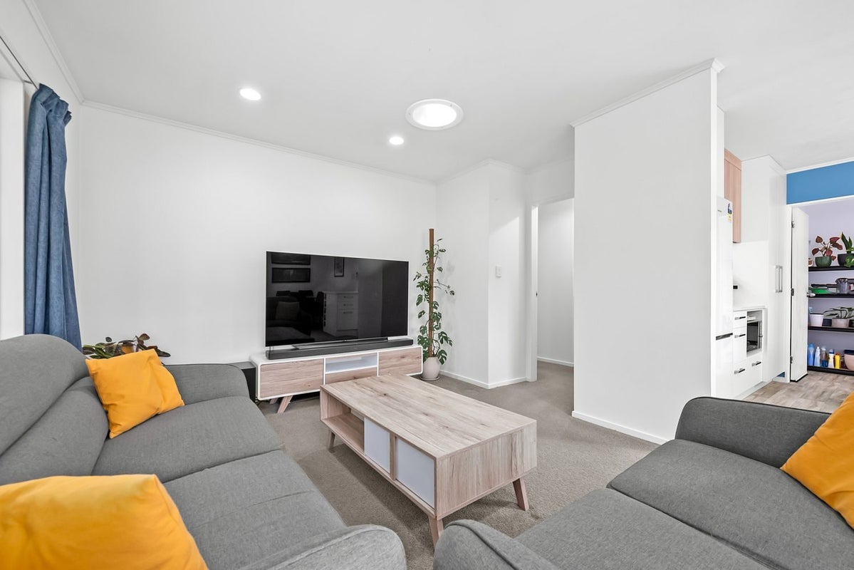 6/66 Daysh Street, Avalon, Lower Hutt - Carousel 2