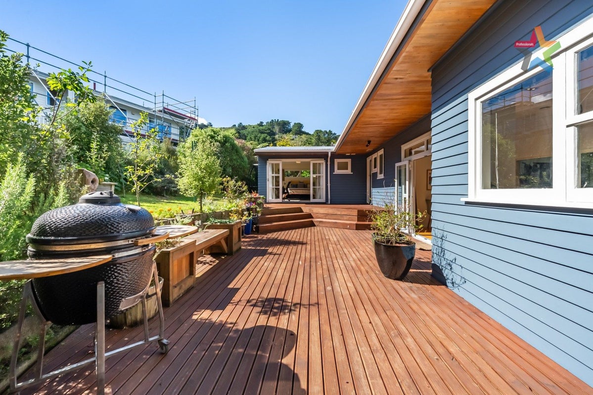 26 Cornford Street, Karori, Wellington - Carousel 1