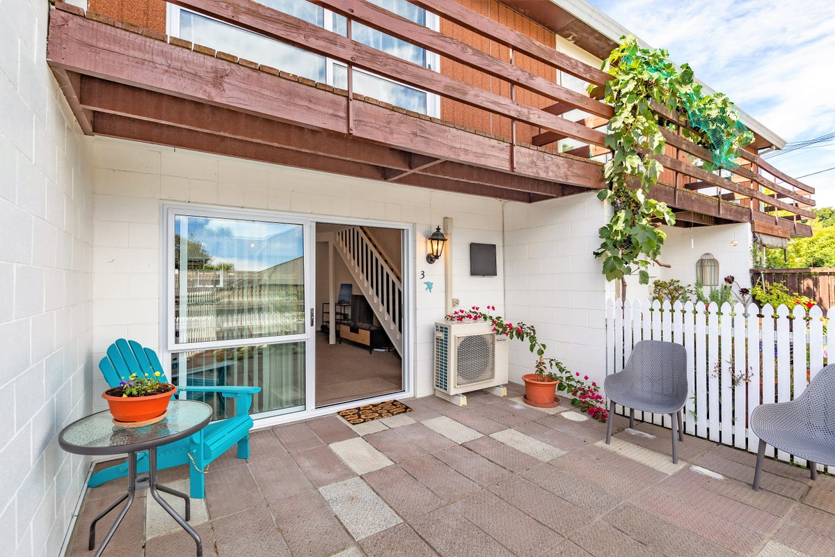 3/15 Buffon Street, Waltham, Christchurch - Carousel 2