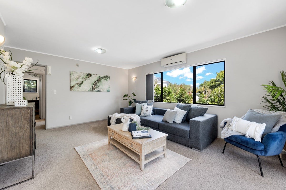 39B Gills Rd, Highland Park, Manukau - Carousel 2