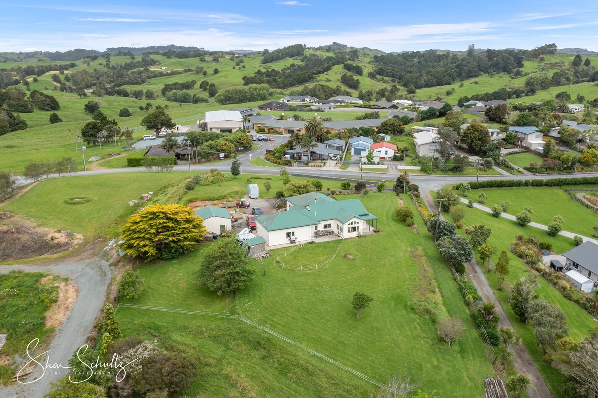40 Whaka Street, Maungaturoto, Maungaturoto - Carousel 36