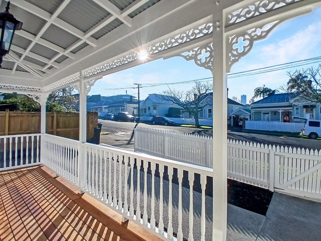 9 Albany Road, Ponsonby, Auckland - Carousel 1