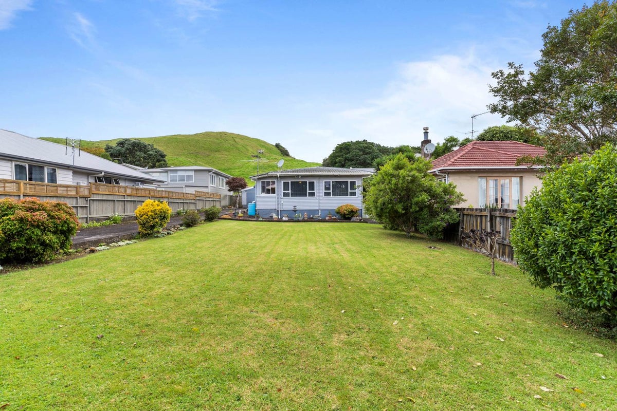 27 Gollan Road, Mount Wellington, Auckland - Carousel 2