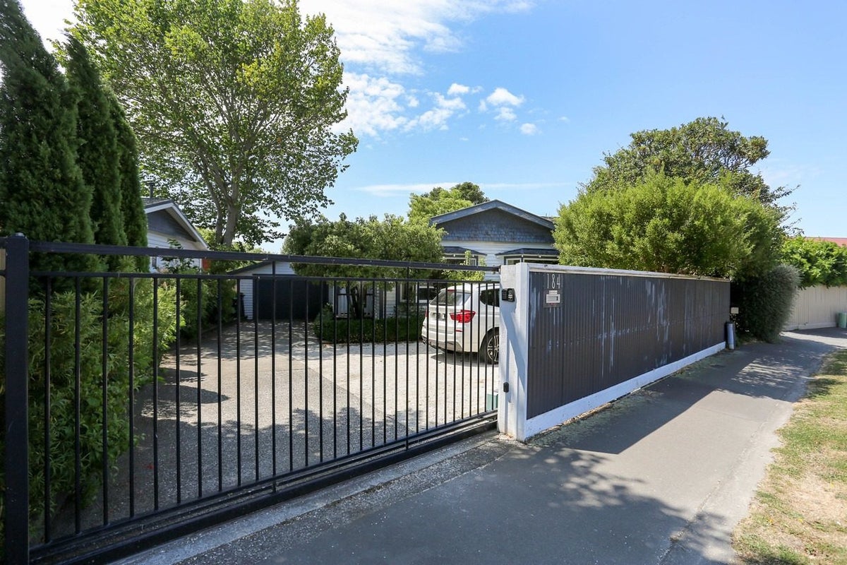 184 Springfield Road, St Albans, Christchurch - Carousel 2