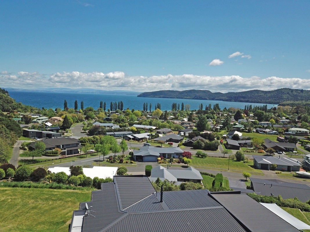 5 Kittyhawk Drive, Kinloch, Taupo - Carousel 2