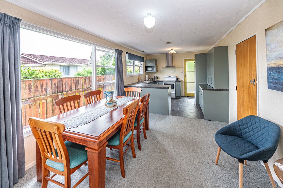 6 Patete Place, Tawhero, Whanganui - Carousel 1