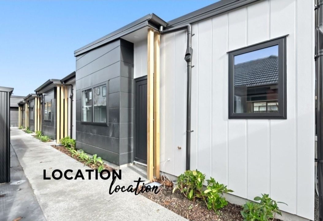 22C Palmer Crescent, Silverstream, Upper Hutt - Carousel 1