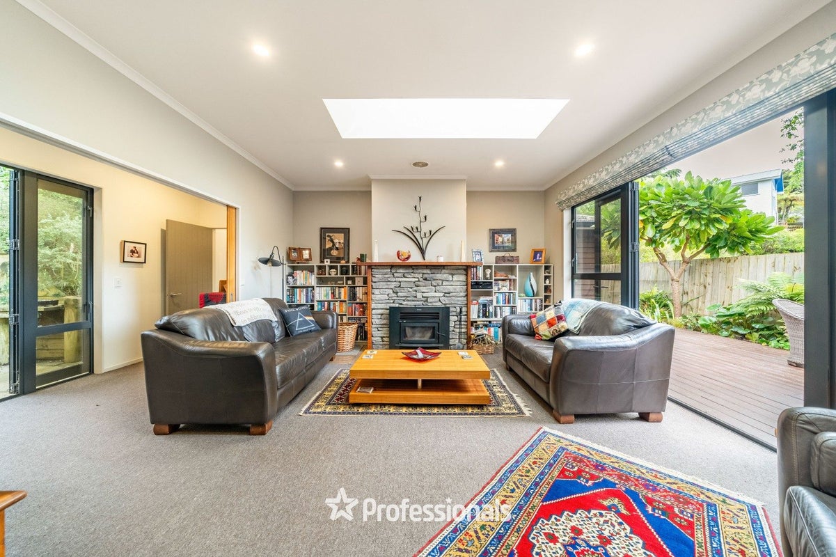 24 Natusch Road, Belmont, Lower Hutt - Carousel 2