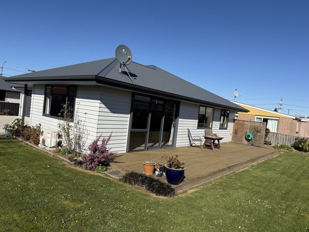 57A James Street, Balclutha - Carousel 1