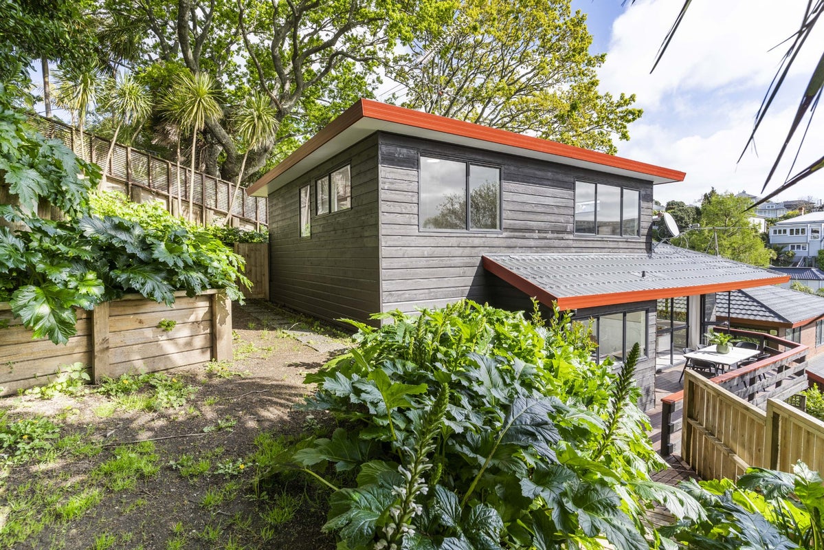2/82 Bassett Road, Remuera, Auckland - Carousel 2