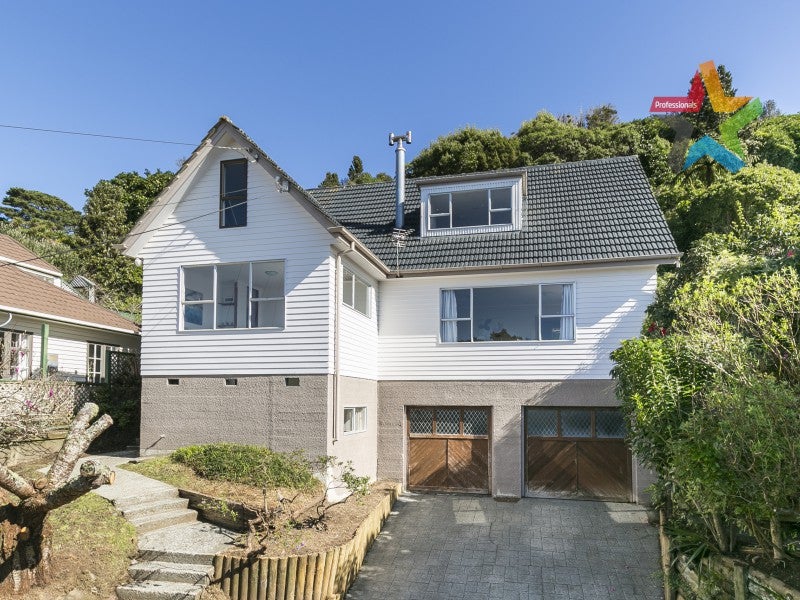 15 Hauraki Street, Karori, Wellington - Carousel 1