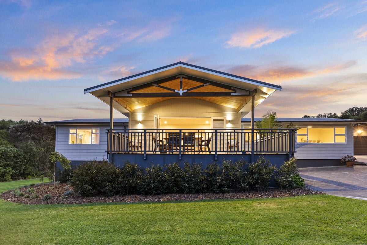 212 Peak Road, Kaukapakapa, Helensville - Carousel 1