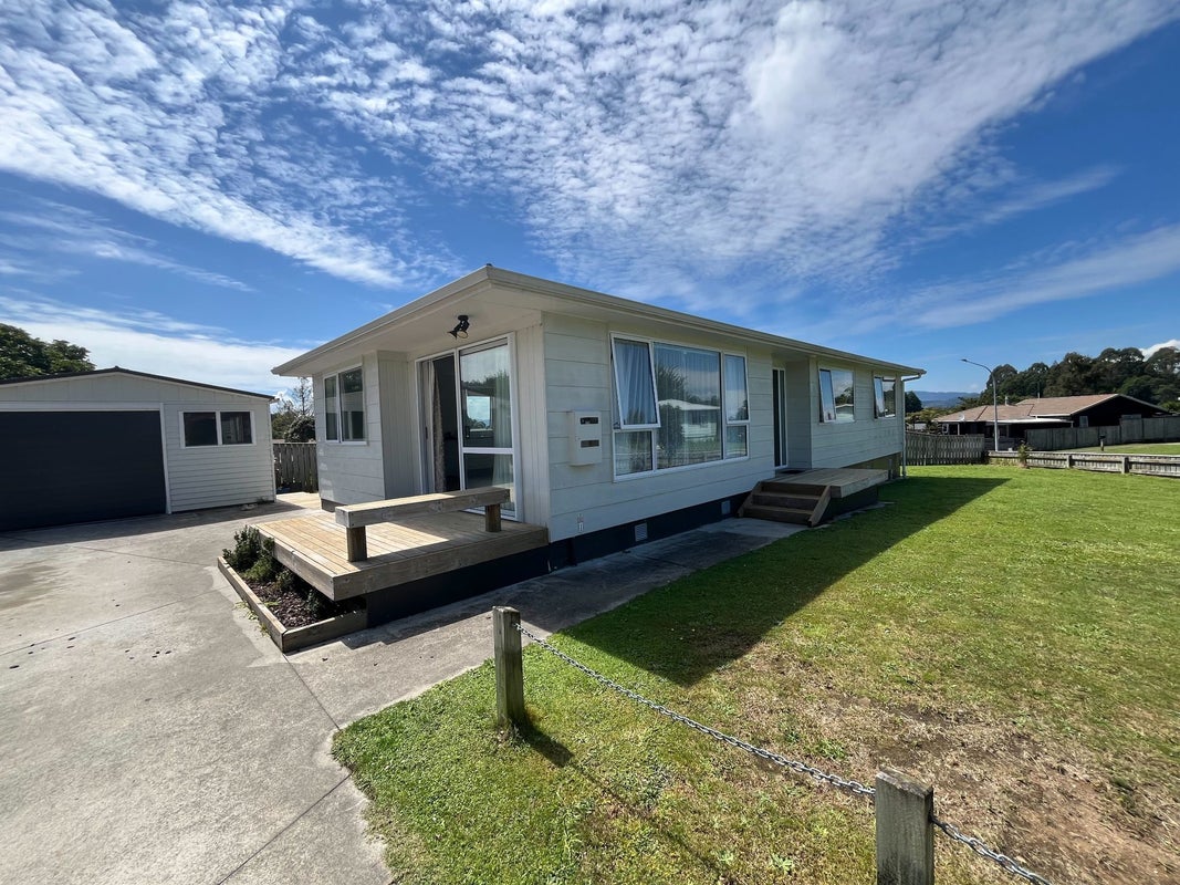 5 Sapphire Place, Pukehangi, Rotorua - Carousel 2