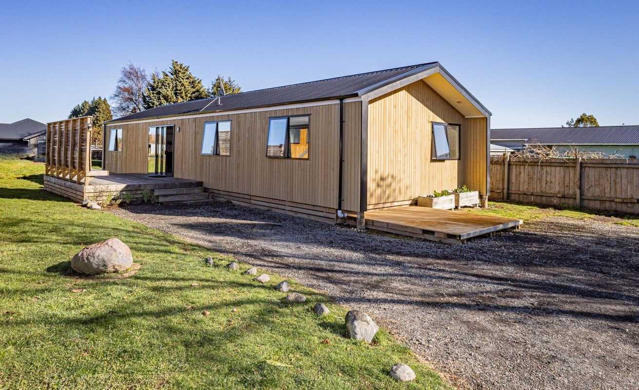 2 Raupo Lane, Okahune, Ohakune - Carousel 2