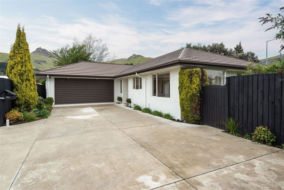 20 Wendy Place, Heathcote Valley, Christchurch - Carousel 1