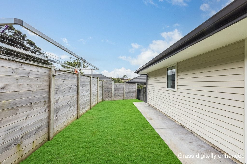 26 Mooring Close, Whitby, Porirua - Carousel 14