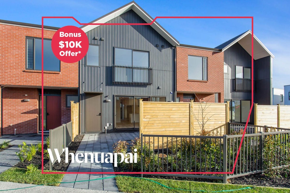 8 Roundel Crescent, Whenuapai, Auckland - Carousel 1