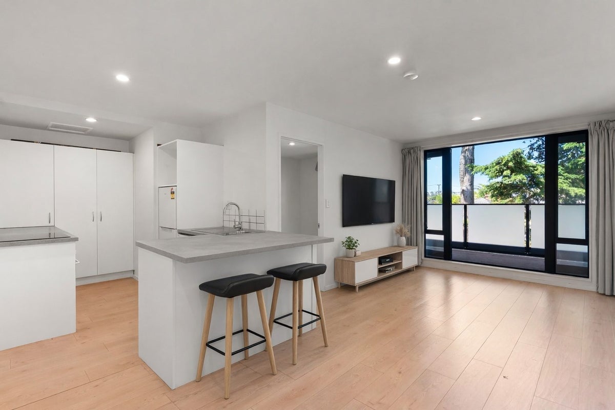 4C/250 Richmond Road, Grey Lynn, Auckland - Carousel 1