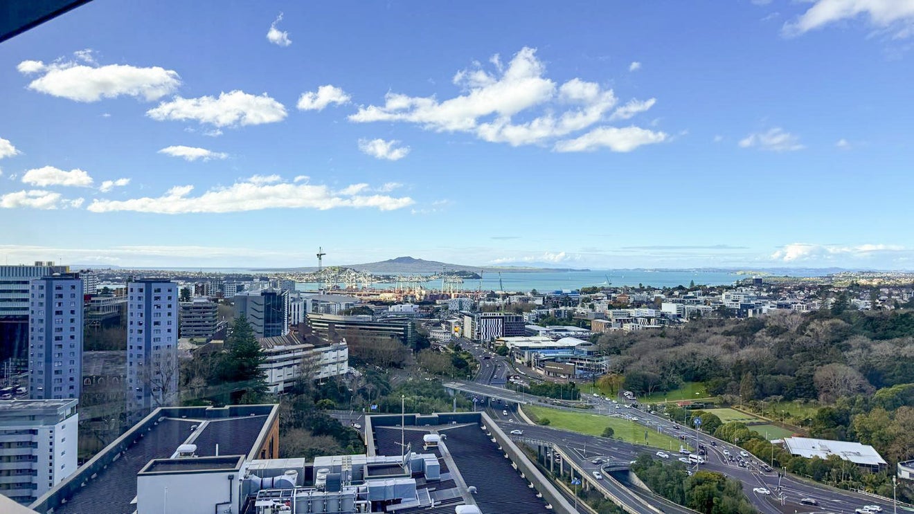 1602/8 Whitaker Place, Grafton, Auckland - Carousel 2