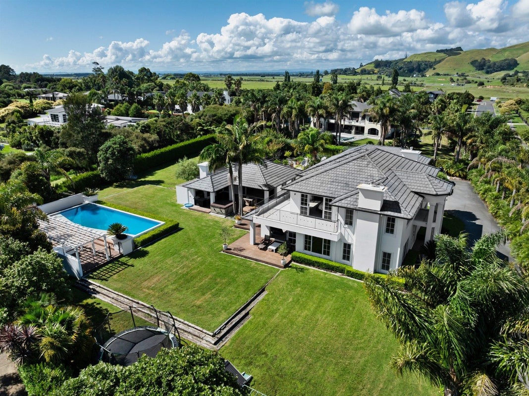 22 Royal Ascot Drive, Papamoa Beach, Te Puke - Carousel 32