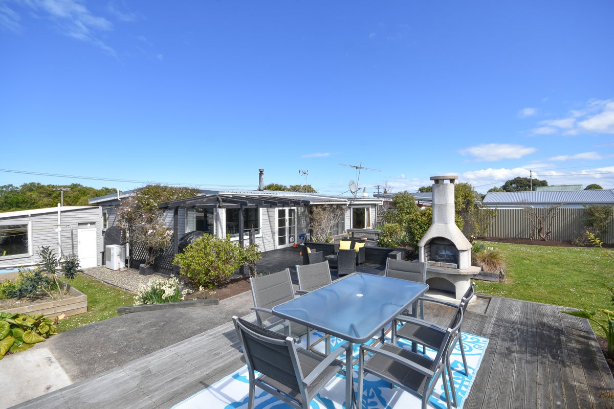 1116 Brighton Road, Brighton, Dunedin - Carousel 1