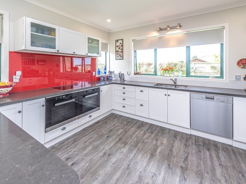 34 Edith Collier Drive, Otamatea, Whanganui - Carousel 2