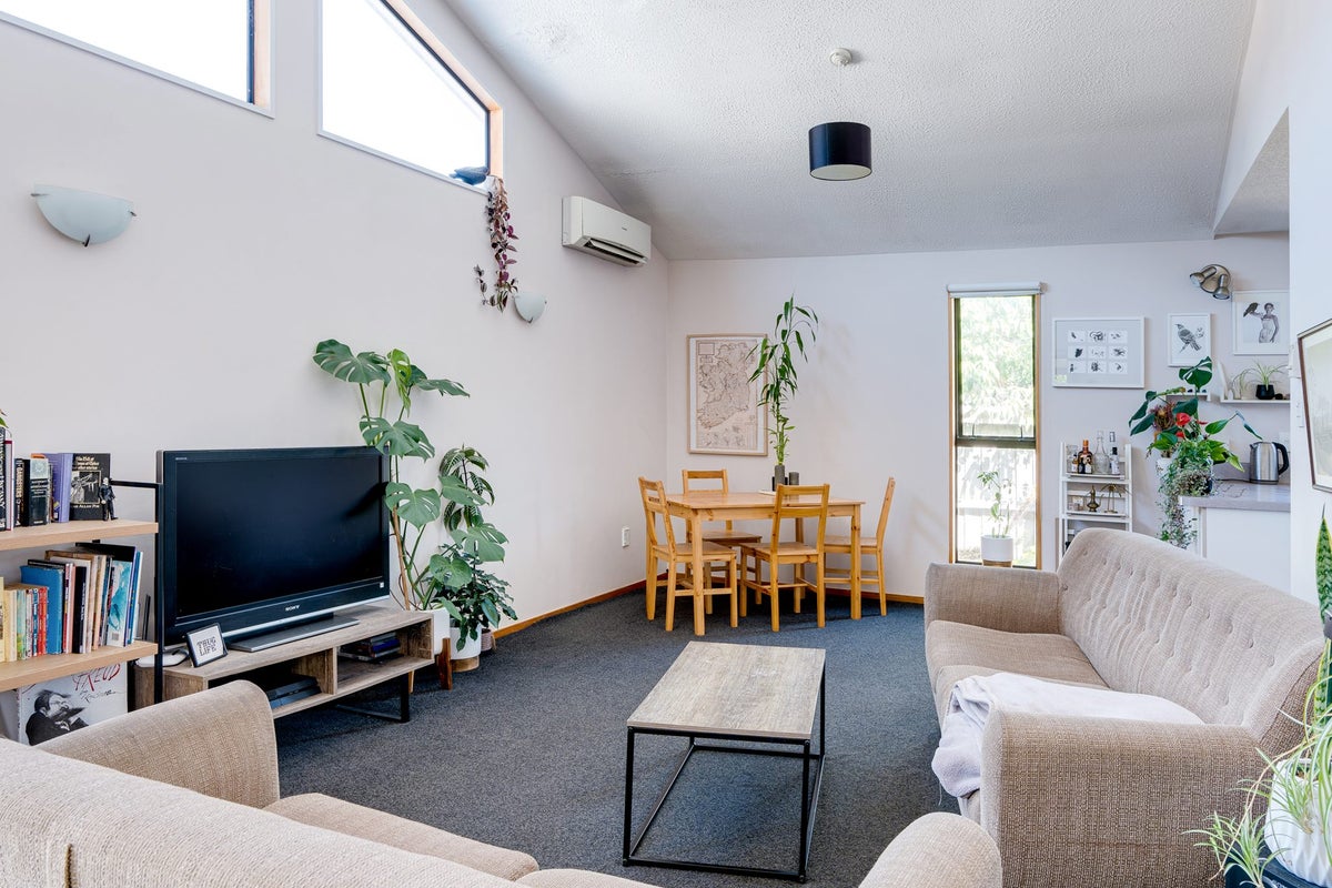 2/218 Pine Avenue, South New Brighton, Christchurch - Carousel 2