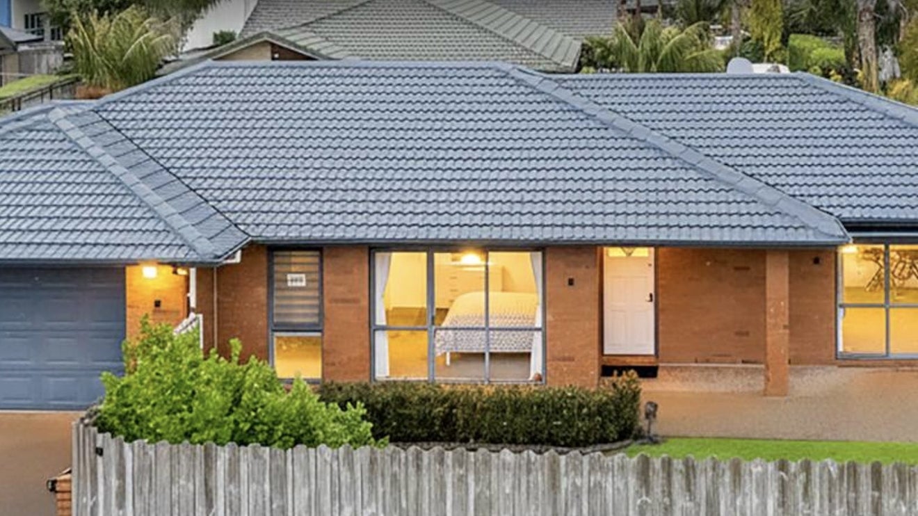 62 Bob Charles Drive, Golflands, Auckland - Carousel 1