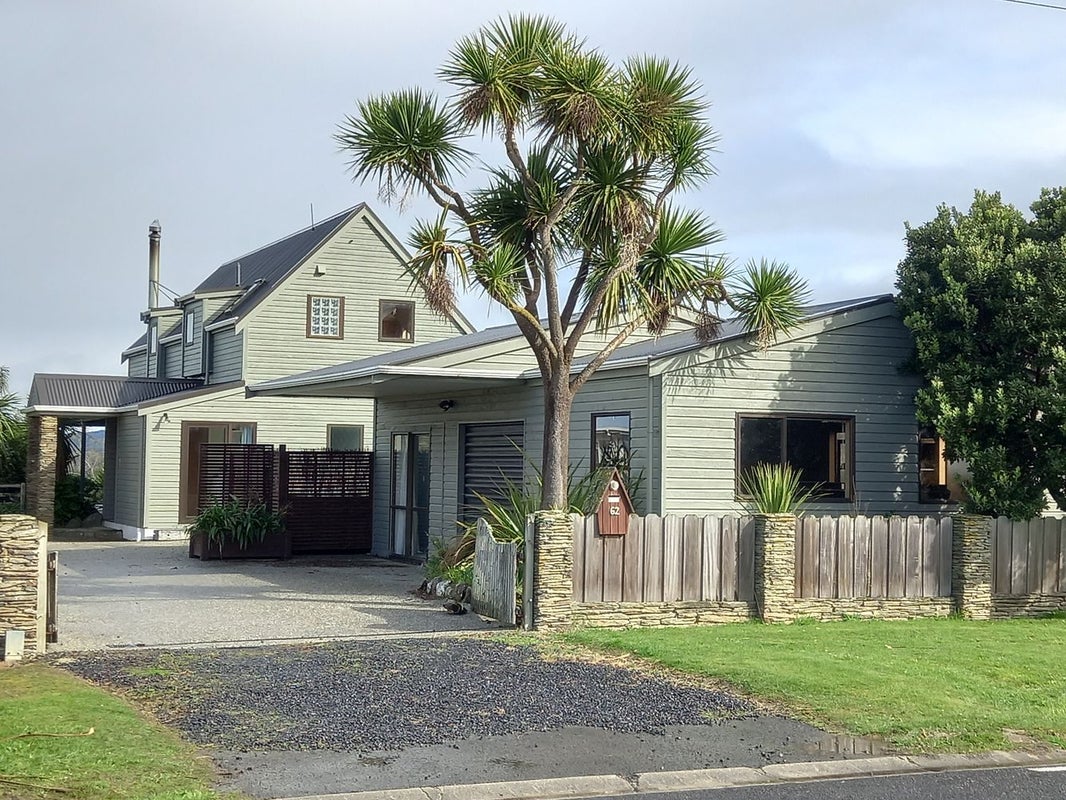 62 Scroggs Hill Road, Brighton, Dunedin - Carousel 1